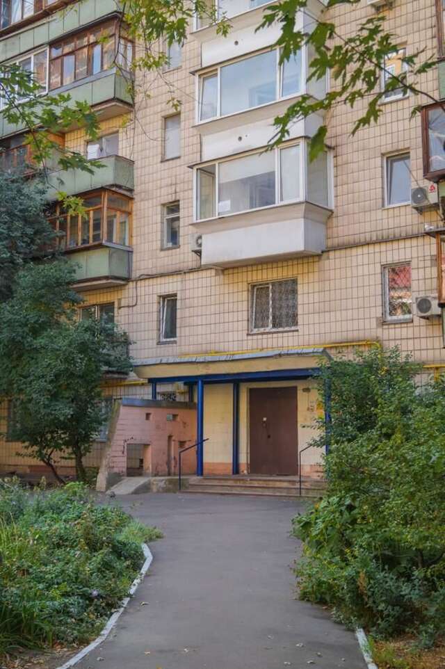 Апартаменты Квартира по улице Предславинская, 12 Киев-27
